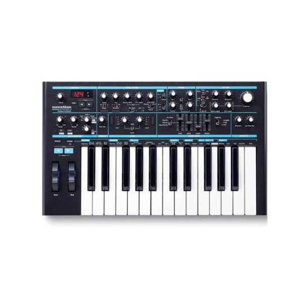 Sintezatorius novation Bass